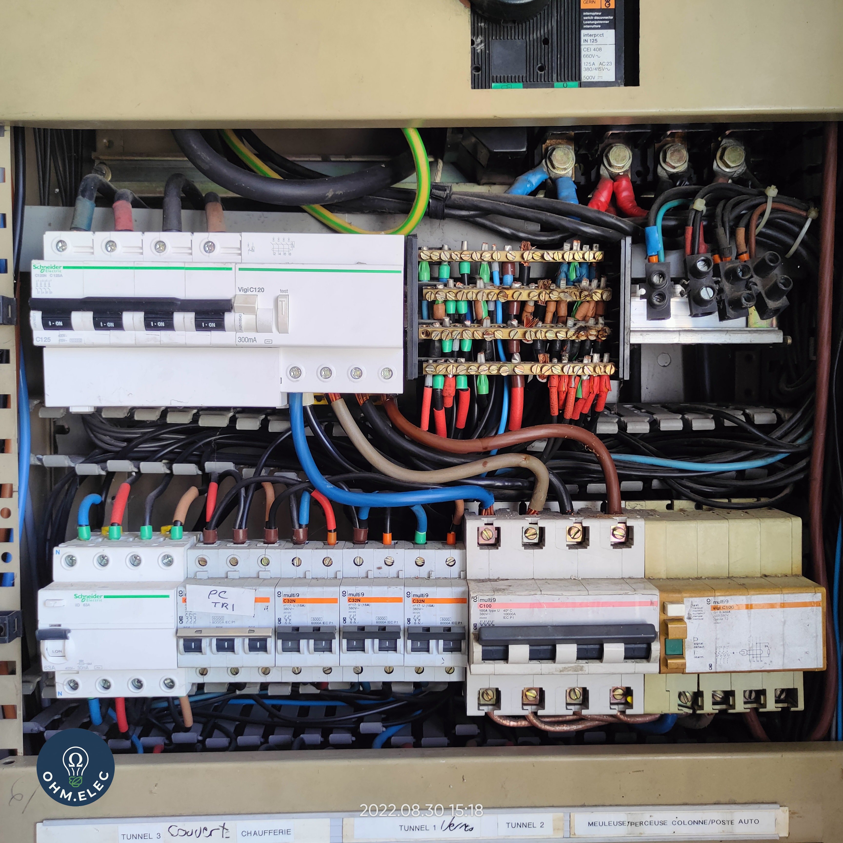 Diagnostic sur tableau triphasé d'un local pro